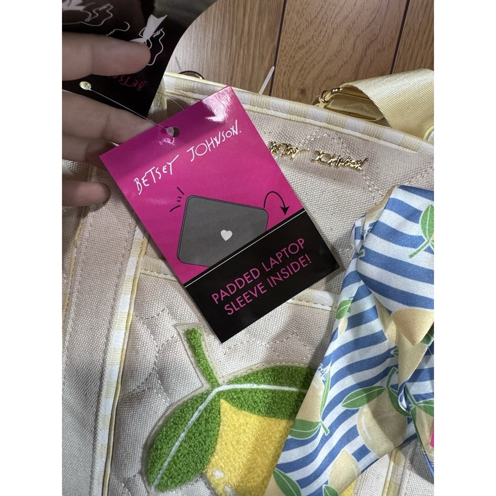 New Betsey Johnson Tote Bag Lemon Tote + Laptop Sleeve + Scarf + Pouch - Picture 2 of 10